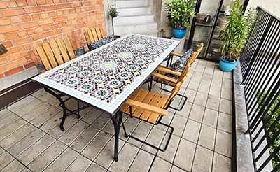 Klassiska mosaikbord från Marocko